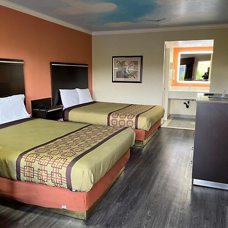 Rivera Inn & Suites Motel Pico Rivera Esterno foto