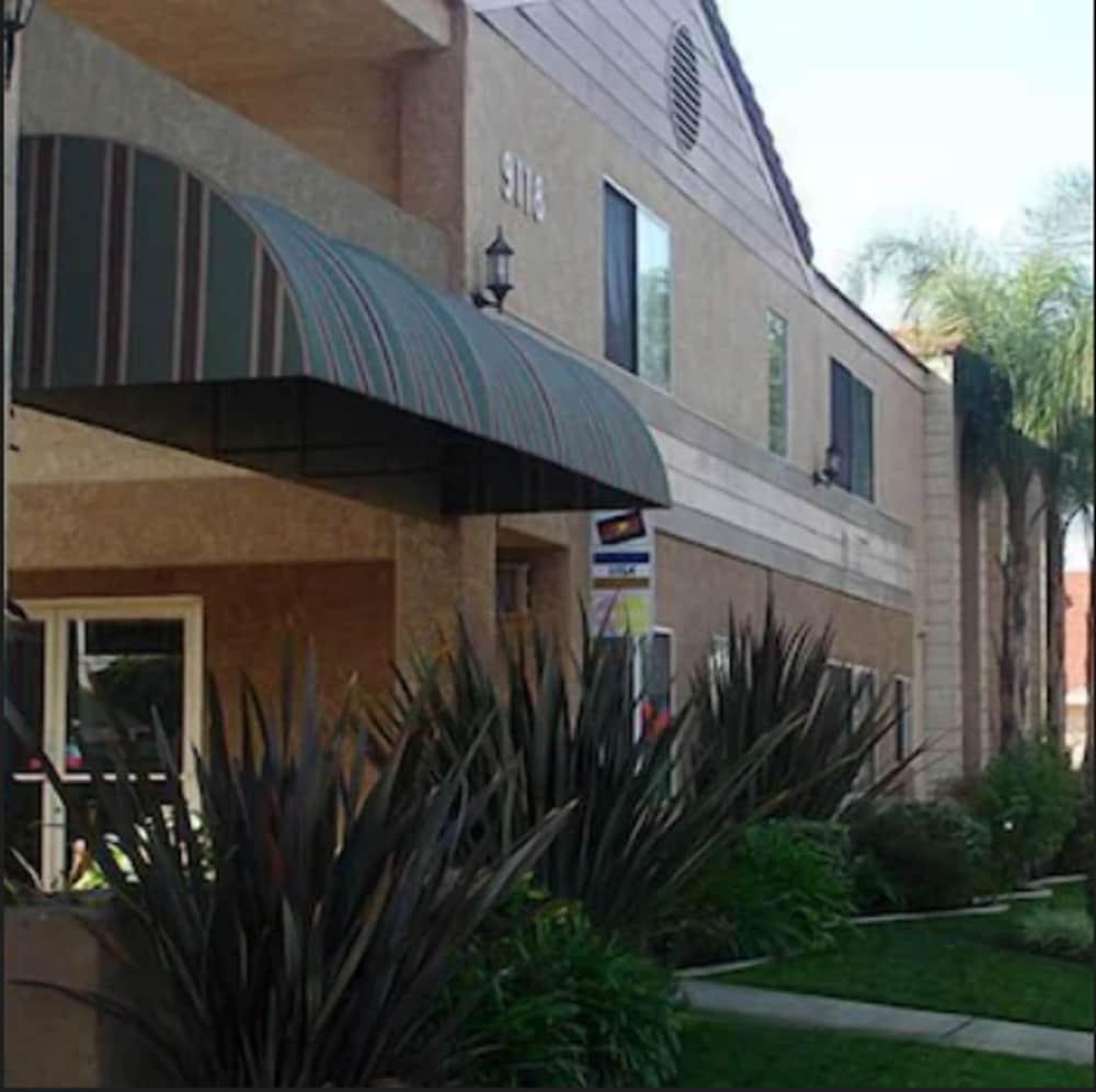 Rivera Inn & Suites Motel Pico Rivera Esterno foto