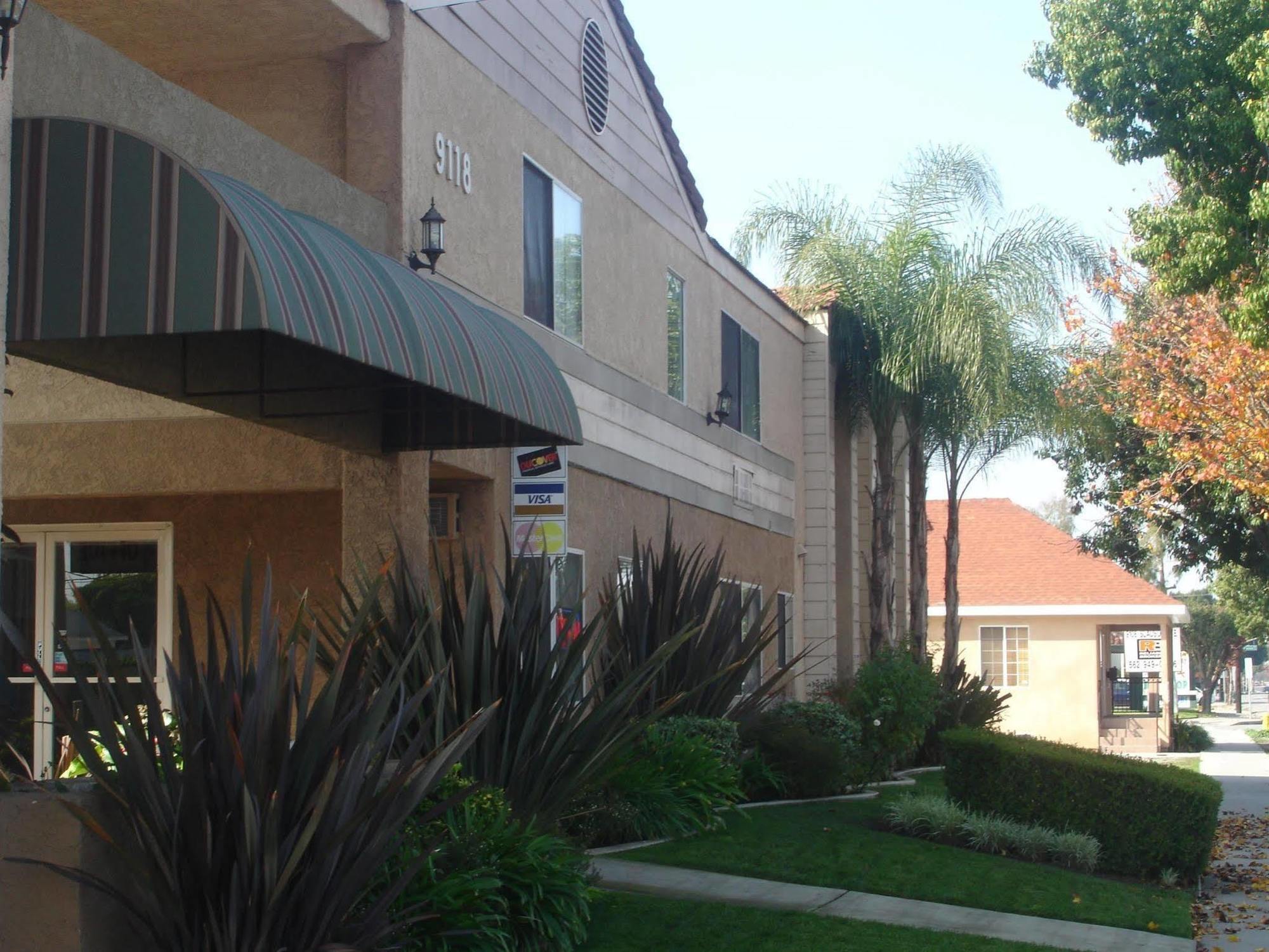 Rivera Inn & Suites Motel Pico Rivera Esterno foto